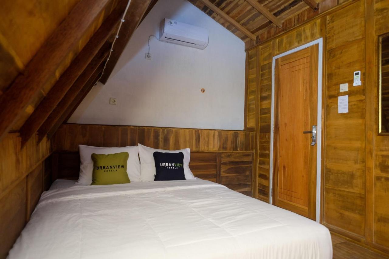 Urbanview Villa Lukulo Kebumen By Reddoorz Extérieur photo