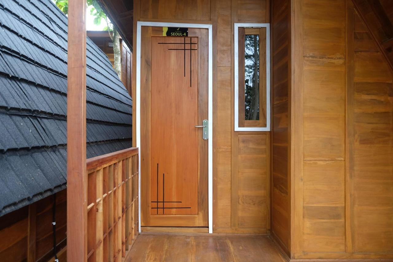 Urbanview Villa Lukulo Kebumen By Reddoorz Extérieur photo