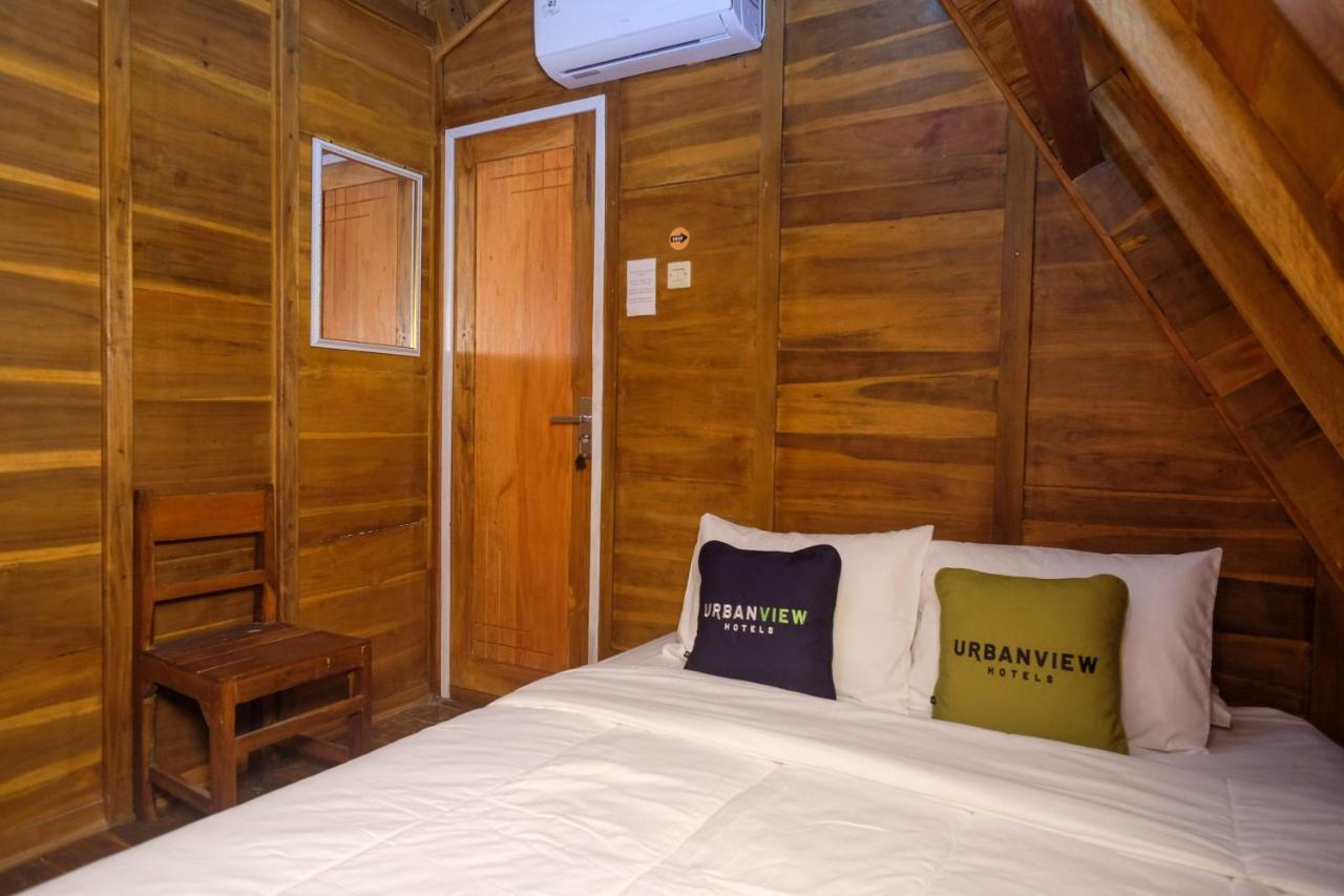 Urbanview Villa Lukulo Kebumen By Reddoorz Extérieur photo