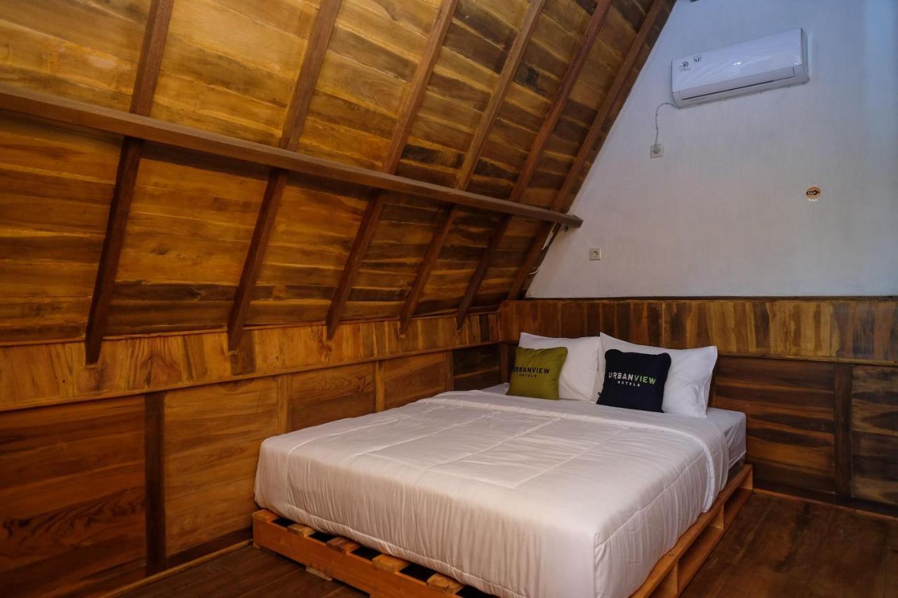 Urbanview Villa Lukulo Kebumen By Reddoorz Extérieur photo